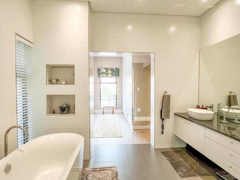 4 Bedroom Property for Sale in Courtrai Western Cape